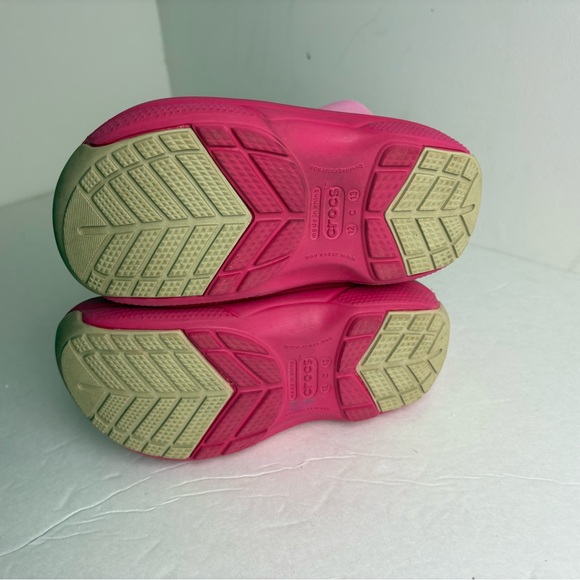 CROCS Blitzen Convertible Pink Kids Boots with Black Laces - Picture 5 of 7